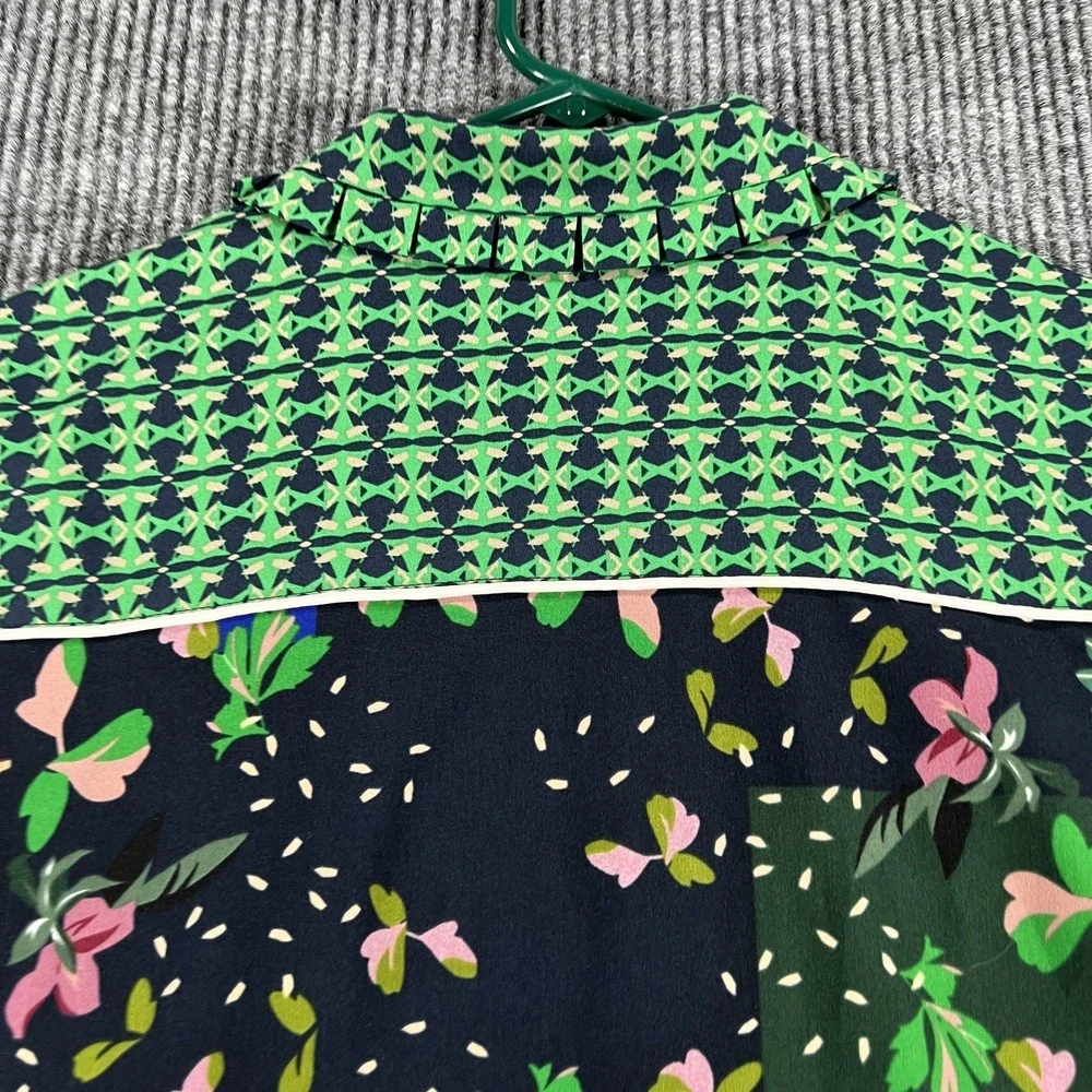 Cabi Shirt Womens Medium‎ Multicolor Floral Geometric Button Up Blouse Top 5520 - Picture 15 of 15